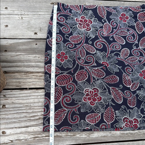 Talbots Blue and Red Mini Pencil Skirt Casual Size 8P - Picture 3 of 4